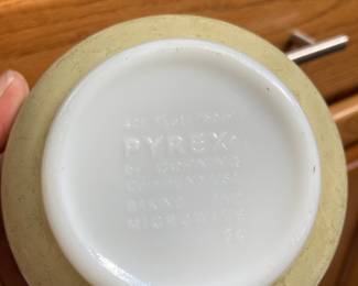 Pair of PYREX "Crazy Daisy" Mixing Bowls