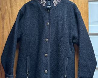 Icelandic Design Wool Jacket – Size Medium