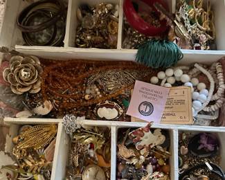 Box Lot of Jewelry