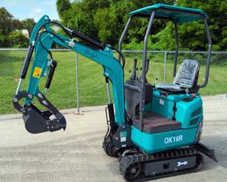 2025 CFG Model QX16R Mini Excavator - Unused