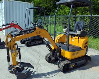 2025 CFG Model QK18R Mini Excavator - Unused