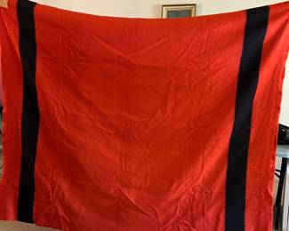 Hudson Bay blanket  with Label, black and red stripe