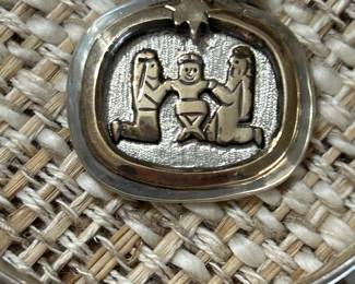 Rare retired Jeep Collins 1999 Shadowbox Nativity Pendant sterling and 14k gold
