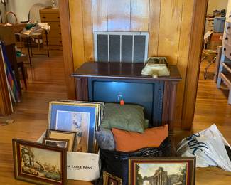 Pictures and throw pillows