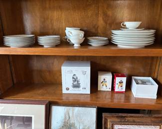 CHINA & PITTSBURG NFL ITEMS