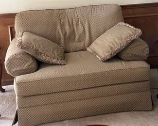 LOVESEAT