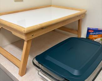 TRAY & COVERED DISH