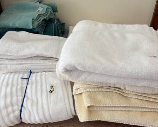 BATH TOWELS