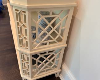 Lattice console table 31.5"h x 53.25"w x 15.25"d