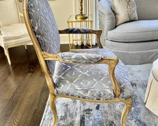 Pr. fauteuils in cut velvet 41"h x 27.5"w x 24"d