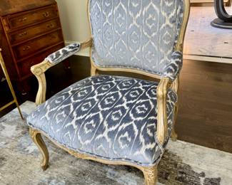 Pr. fauteuils in cut velvet 41"h x 27.5"w x 24"d