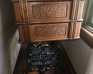 Antique Young sewing machine 