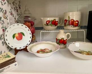 APPLE MARSHALL POTTERY PAINTED BATTER BOWL & COOKIE JAR, MILK GLASS, VINTAGE HAND PAINTED BOWLS