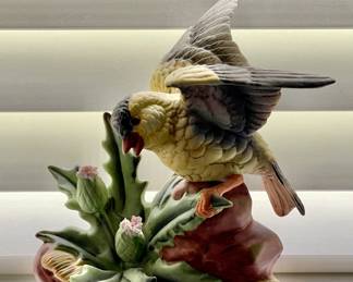 ARNART FINCH BIRD FIGURINE
