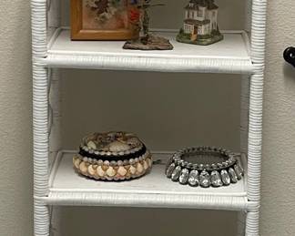 WICKER SHELF