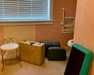 VINTAGE LUGGAGE, RETRO VANITY CHAIR