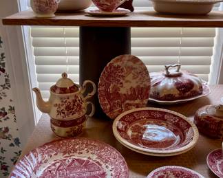 VILLEROY & BOCH TRANSFERWARE, ROYAL STAFFORDSHIRE, JOHNSON BROS, MASON’S VISTA RED TRANSFERWARE SOUP TUREEN 