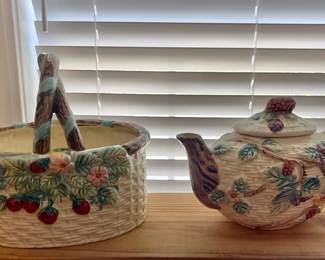 TEAPOT AND BASKET