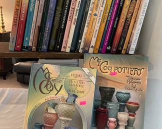 COLLECTIBLES REFERENCE BOOKS 