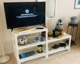 Vintage Wicker, TV, Decor and More!