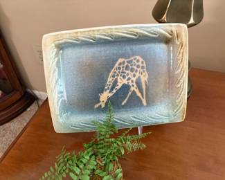 . . . giraffe plate