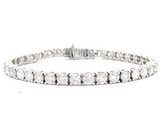 Impressive 12.10 Carat Natural Diamond Tennis Bracelet in Platinum