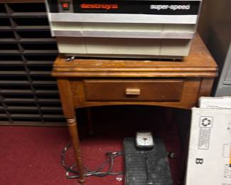 Cool vintage shredder works!