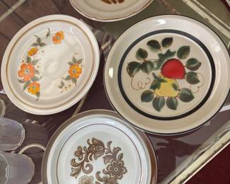 Some fun dishes and dish sets 