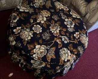 Excellent velour vintage ottoman, powder room settee 