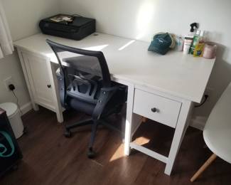 Desk. NOTE: Owner keeping ergonomic chair
