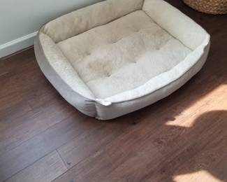 Pet bed