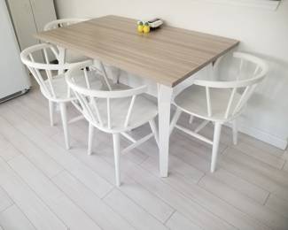 Contemporary dining set seats 4