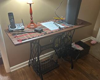 NICE TABLE