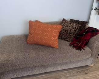 Chaise Lounge