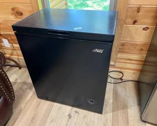 ARCTIC KING CHEST FREEZER