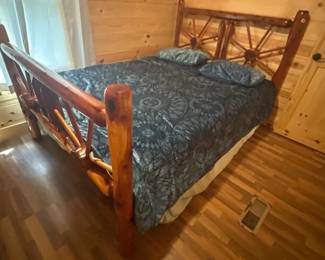 WOODEN QUEEN BED
