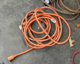 EXTENSION CORD