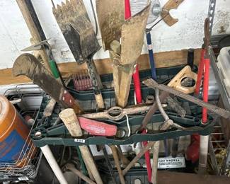 LARGE LOT OF YARD TOOLS