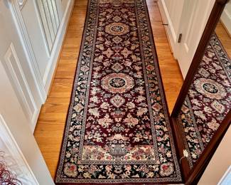 F43- $100. Wool Runner. Measures 114" long x 31.25" wide.