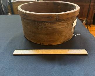 L21 - $225. Pantry Box / No lid. Signed on the side "1909" "E.D. COGD". Measures 12" wide x 6" tall.