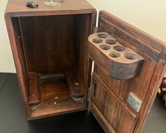 F58- $60. Antique Wood Spencer Lens Co. Buffalo NY Microscope Box W/key. Doesn't close all the way.