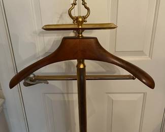 S39 - $250. Vintage Brass & Wood Butler Valet 1960s. Measures 18.5" wide x 52" tall. Excellent Condition!