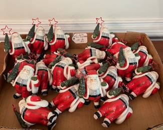 D14- $30. Set of 21 Santa Place Card Holders.