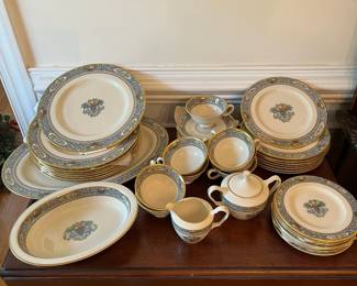 D40- $400. Lenox Autumn Presidential 43 pc. Set - includes 8 dinner plates (10.5"), 8 salad plates (8.25", 8 bread plates (6.75"), 1 oval platter (16"), 1 oval serving bowl (9.75"), 8 saucers (5.75"), 8 teacups, and 1 cream+sugar dish.