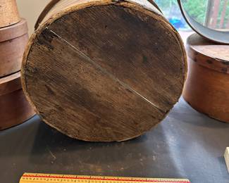L21 - $225. Pantry Box / No lid. Signed on the side "1909" "E.D. COGD". Measures 12" wide x 6" tall.