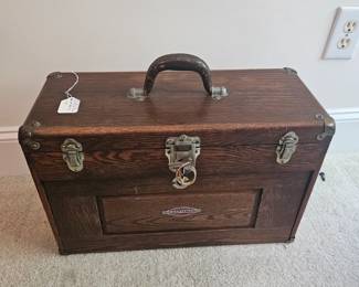 U10 - $400. Logo Vintage Craftsman Union 7 Drawer Oak Chest Toolbox. Measures 20.25" wide x 8.5" deep x 13" tall.