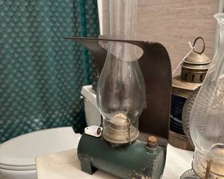 A23 - $75 Antique Railroad Train Car Bunk Lantern. Measures 14" tall.