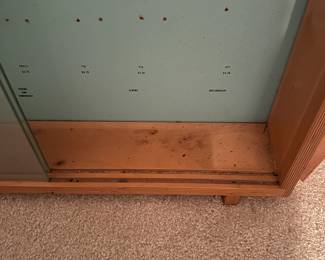 U68 - $60. Wiss Trimline Shears Store Display Case. Right side has veneer peeling that needs glue/repair. Sturdy - 2 glass doors slide. Measures 25.25" wide x 8" deep x 18.5" tall.
