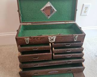U10 - $400. Logo Vintage Craftsman Union 7 Drawer Oak Chest Toolbox. Measures 20.25" wide x 8.5" deep x 13" tall.