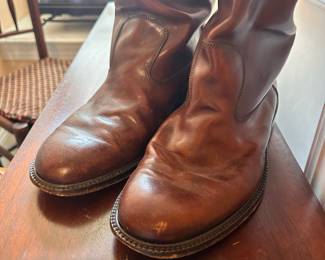B21 - $50. Billy Reid Leather Boots. Mens size 9. Hand Made in Italy.